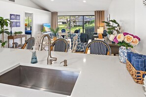 Interior - The Caddy Shack - PGA Club Cottage (Palm Beach Gardens)