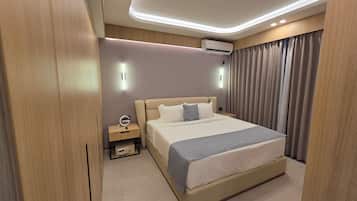 Presidential Suite | In-room safe, blackout drapes, iron/ironing board, free WiFi