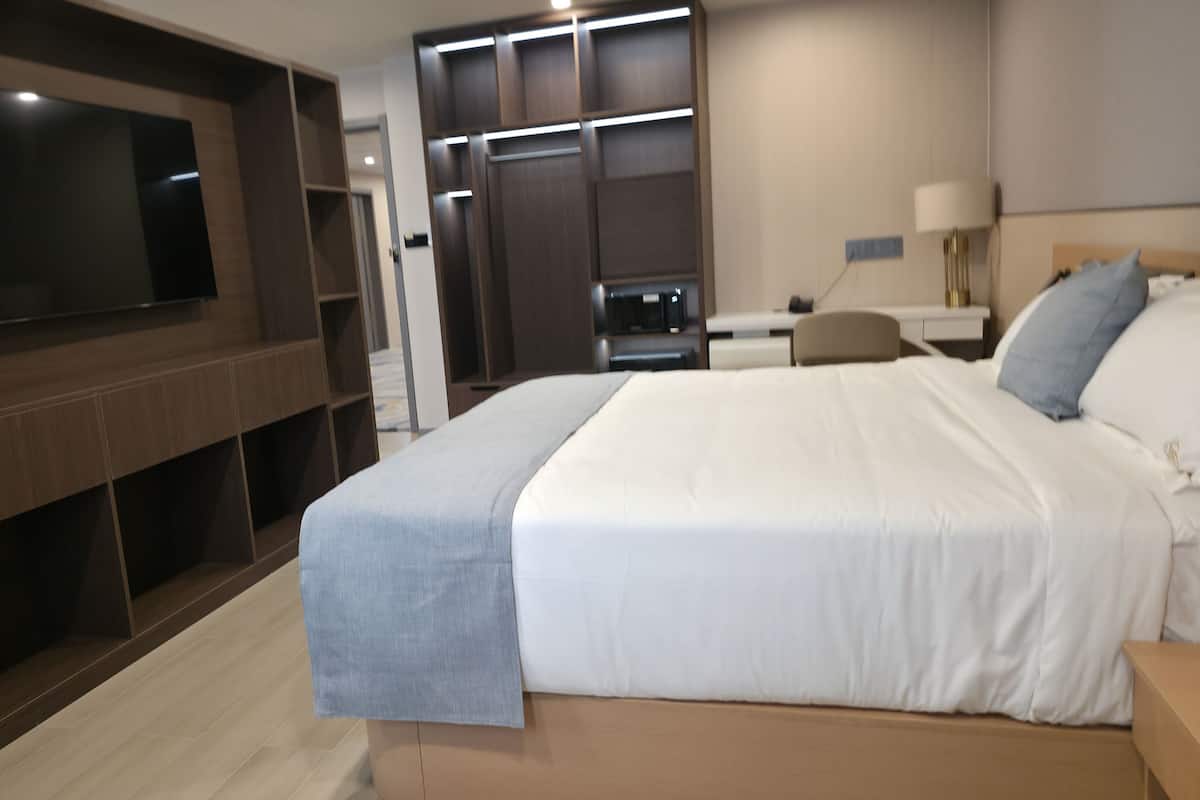 Chambre Deluxe Double ou avec lits jumeaux | Coffres-forts dans les chambres, rideaux occultants