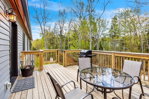 2 BR Renovated Bayside Apt Trenton! [Bayside Loft]