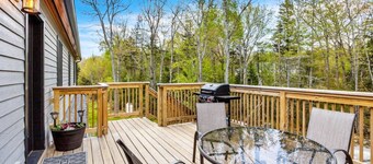 2 BR Renovated Bayside Apt Trenton! [Bayside Loft]