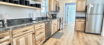 3 BR Home in Ellsworth [High St Haven]