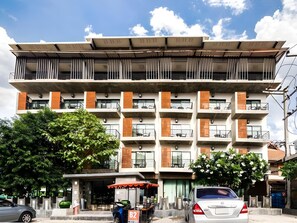 Exterior - B2 Khamtieng Boutique and Budget Hotel (Chiang Mai)