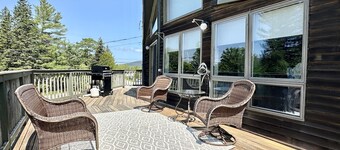 Renovated 3BR Rental in Bass Harbor! [High Deck]