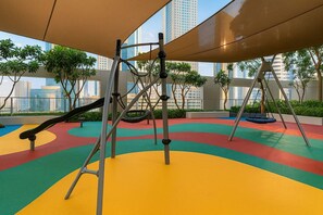 Children’s area - Luxury 2BR with Full Burj Khalifa View (Dubai)