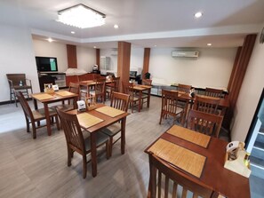Dining - Hotel De Wualai-sha Extra Plus (Chiang Mai)
