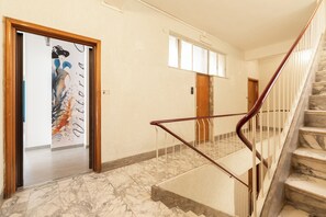 Interior - Charming Loft w/ AC & WiFi, steps from the Vatican (Roma)