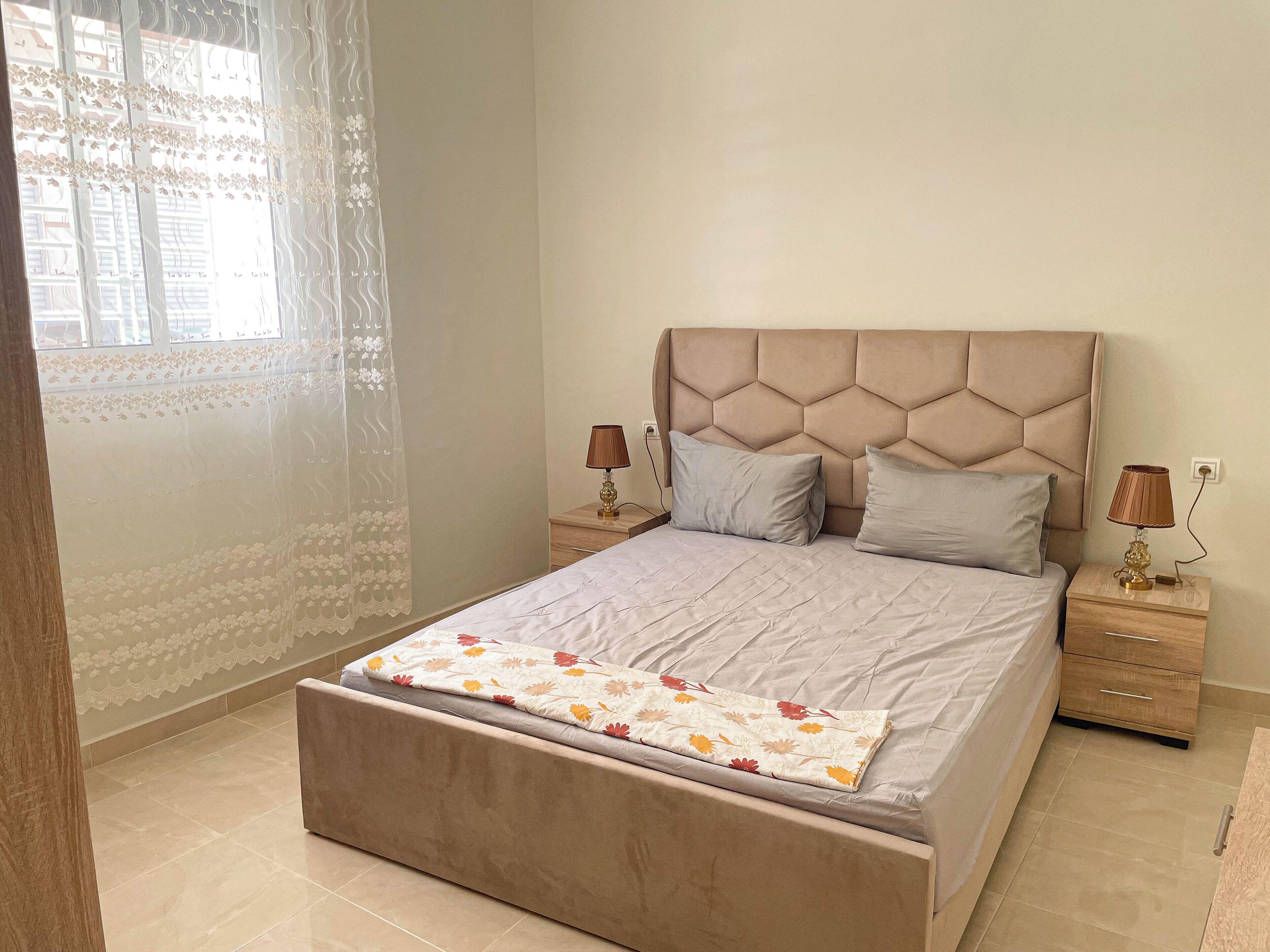 3 camere, una scrivania, Wi-Fi gratuito, lenzuola