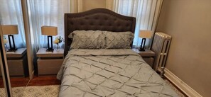 4 dormitoris, planxa i posts de planxar, wifi gratuïta i roba de llit