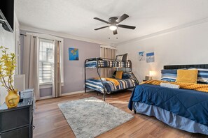 3 bedrooms, iron/ironing board, free WiFi, bed sheets - Mara Retreat : Unit A: Fire Pit-Grill-Groups-Patio-Games-Ping Pong Table (Birmingham)