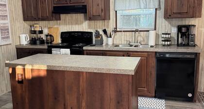 Spacious 3BR Country Home ~ Rural Escape