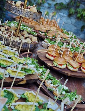 Food and drink - Bed and breakfast in a 16th-century manor house in central Corsica (Corte)