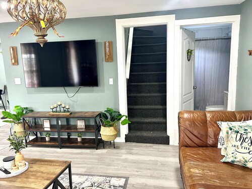 Farmhouse Stay w/Deck, Pond, Cows & Country Views