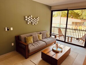 Living area - Superb New 2 room apartment with great amenities in Playa del Carmen in 38th (Playa del Carmen)