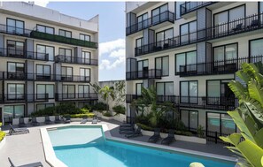 Pool - Superb New 2 room apartment with great amenities in Playa del Carmen in 38th (Playa del Carmen)