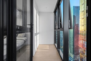 Iron/ironing board, WiFi, bed sheets - MelbCBD| 46F Stunning City View |EQ Tower (Melbourne)