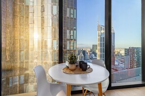 Dining - MelbCBD| 46F Stunning City View |EQ Tower (Melbourne)