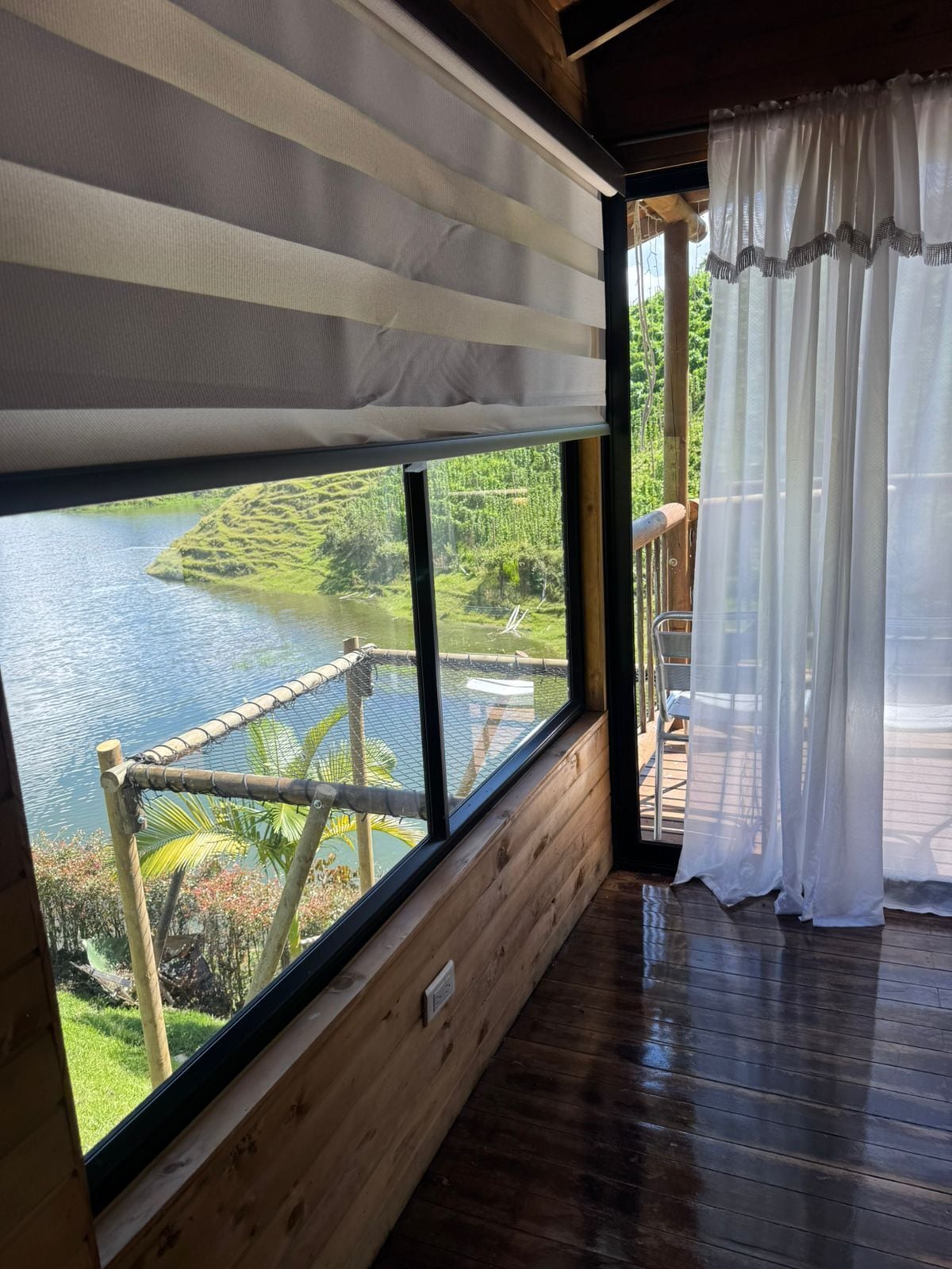 Comfort huisje, balkon, uitzicht op meer | Gratis wifi, beddengoed