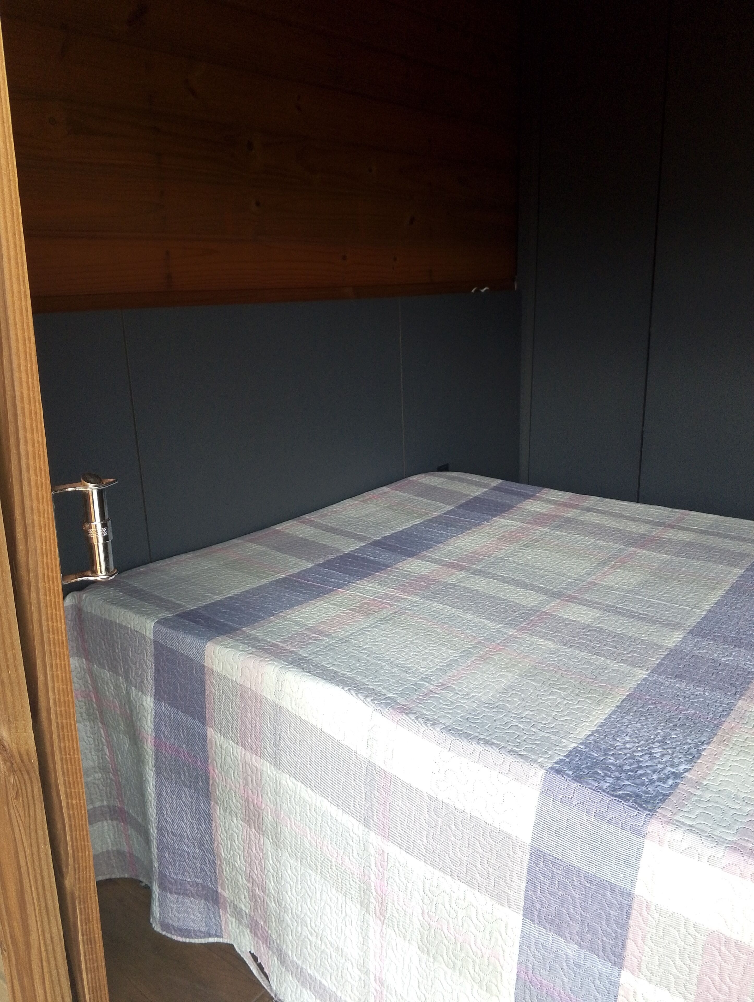 Wi-Fi de cortesia, roupa de cama