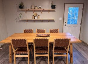 Dining - 3 BR Cozy Pine Tree Sanctuary in Downtown Alachua (Alachua)