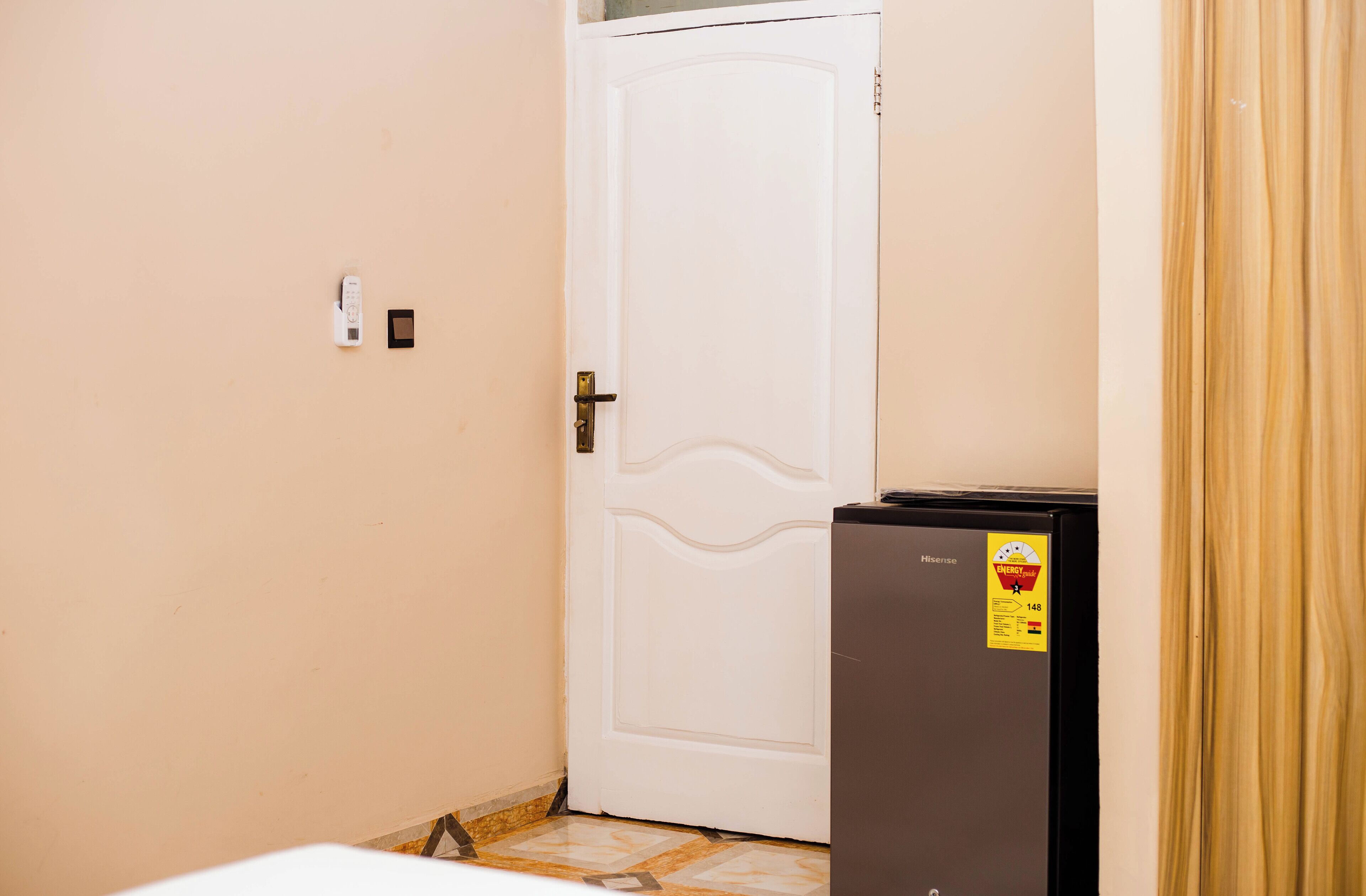 Mini-refrigerator