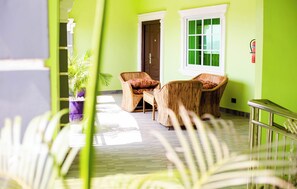 Apartamento | Terraza o patio