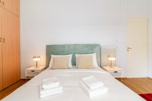 Iron/ironing board, WiFi, bed sheets - Big Terrace 2-bedroom apartment with AC in Center Athens (Athina)