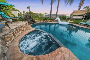 Outdoor pool - Hot Tub, King Bed, Garage, Grand View, 3Beds/2.5Bth (San Diego)