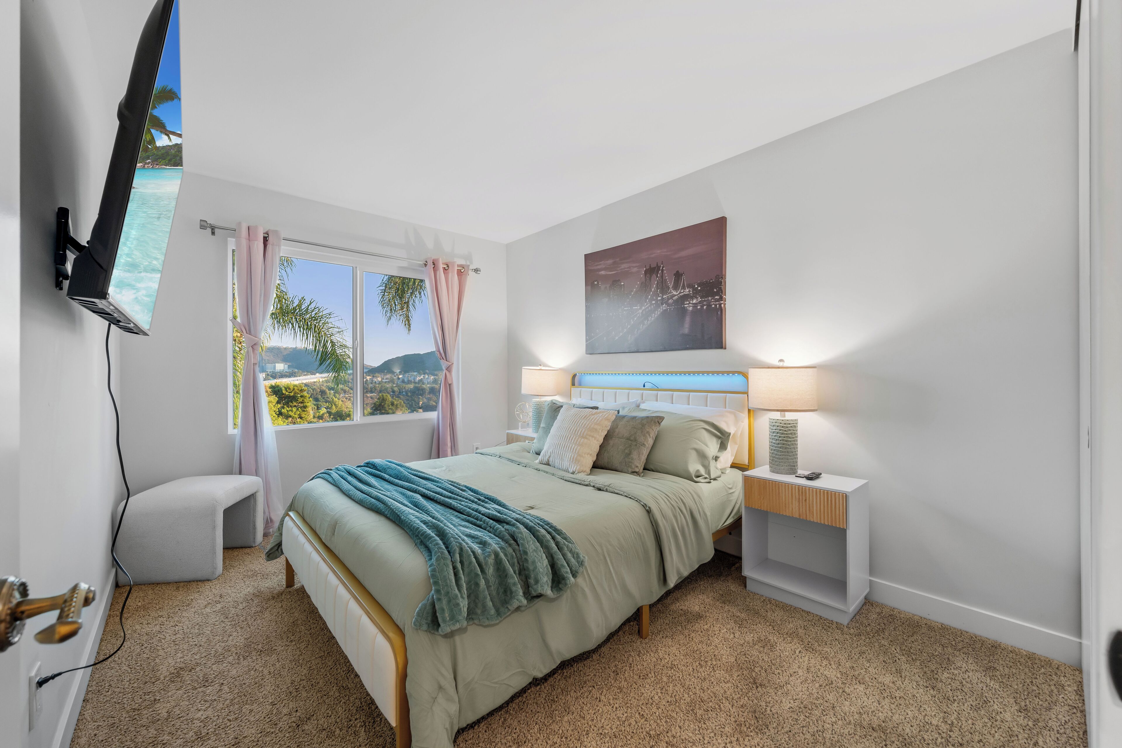 3 Schlafzimmer, Schreibtisch, Bügeleisen/Bügelbrett, kostenloses WLAN