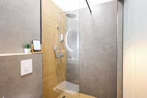 House - Grandstay Central 104 (Durrës)