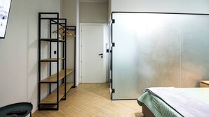 Ảnh chưa phân loại, 3 trong số 17 ảnh, nút