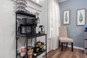 Interior - Mara Retreat: Unit B: Fire Pit-Grill-Groups-Patio-Games-Ping Pong Table  (Birmingham)
