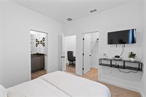 3 habitaciones, escritorio y wifi 
