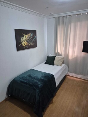 1 bedroom, iron/ironing board, free WiFi, bed sheets - Paulista Comfort Room (São Paulo)