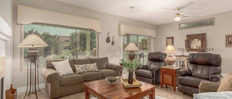 Smart TV, fireplace, offices