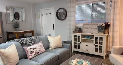 Modern Super Clean Lakeside Retreat