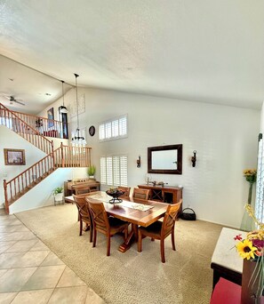 Dining - Spacious 5-Bedroom Arizona Home with Private Pool in Maricopa (Maricopa)