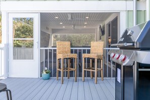 Property grounds - New Listing! Dog Friendly Home with Private Heated Pool, Steps Away from the Beach and Village!! (Saint Simons Island)