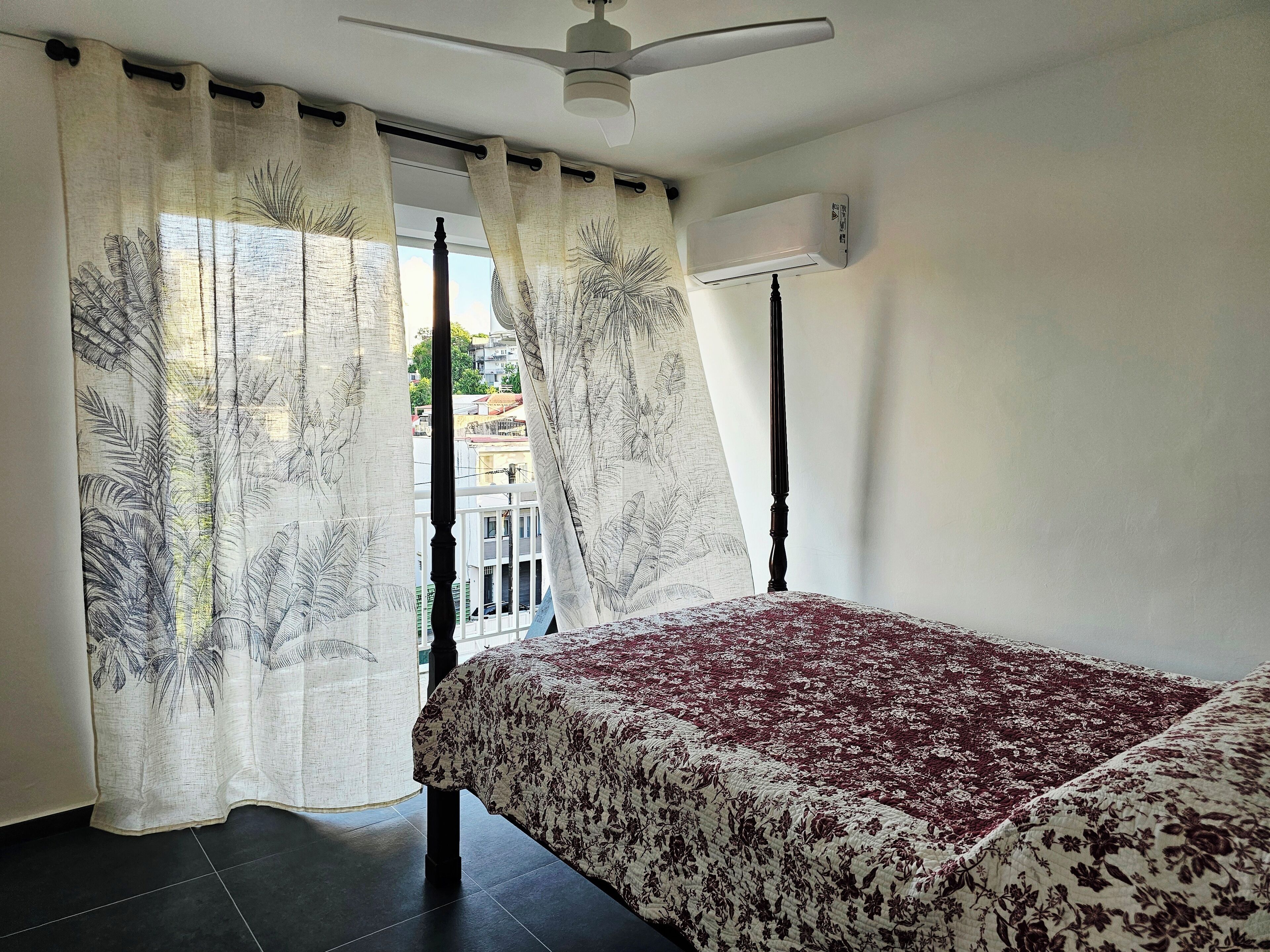 2 chambres, bureau, fer et planche à repasser, Wi-Fi gratuit