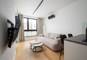 TV - Grzybowska 12th Floor Comfort Apartment (Warszawa)