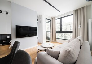 TV - Grzybowska 12th Floor Comfort Apartment (Warszawa)