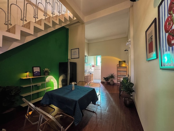 Maison classique, 2 chambres, entretien ménager, vue sur la ville | Cuisine privée