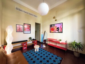 TV - XOM House (Pleiku)