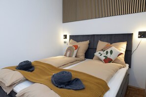 1 bedroom, iron/ironing board, WiFi, bed sheets - Stylish Studio in Linz Old Town Cozy & Central (Linz)