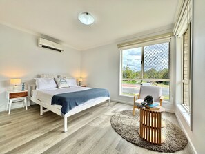 Strygejern/strygebræt, Wi-Fi, sengetøj