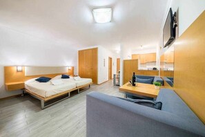 Iron/ironing board, WiFi - Garajau Studio - Pool and Parking by Mth (Caniço)