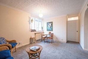 Interior - Flat Two, High Street, Saxmundham (Saxmundham)