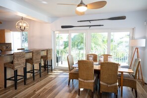 Dining - Lookout at Lorelane: Waterfront, Balcony, Rooftop Lounge (Key Largo)