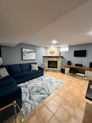 Living area - Beautiful basement (Wilmot)