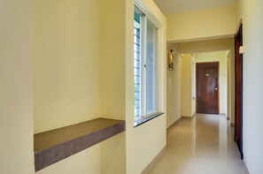 Lobby - Fabhotel Shravani Residency (Pune)